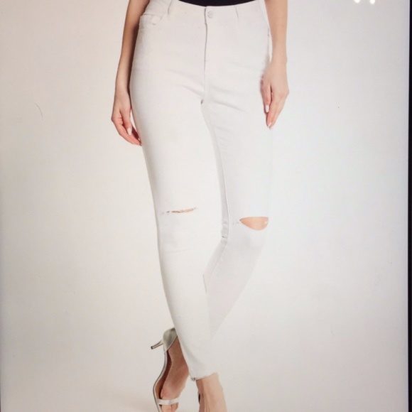 NWOT Nanette LePore HW Distressed Gramercy Skinny - Picture 3 of 11